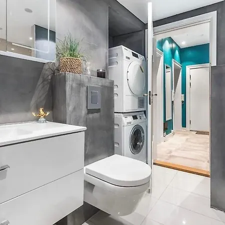2 Bedroom With Kitchen,10 Min To S