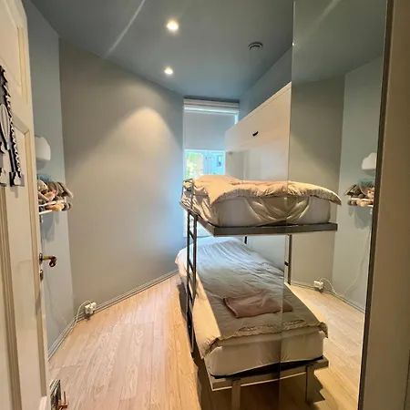 Lejlighed 2 Bedroom With Kitchen,10 Min To S *