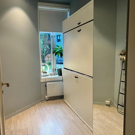 2 Bedroom With Kitchen,10 Min To S Apartman