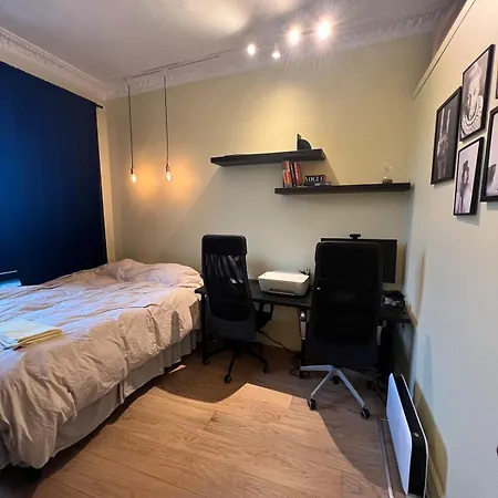 Apartman 2 Bedroom With Kitchen,10 Min To S *